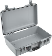 Load image into Gallery viewer, Pelican 1525 Grey No Foam UPDATED LATCHES